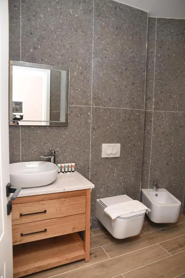 J&D Rooms Korce Penzion