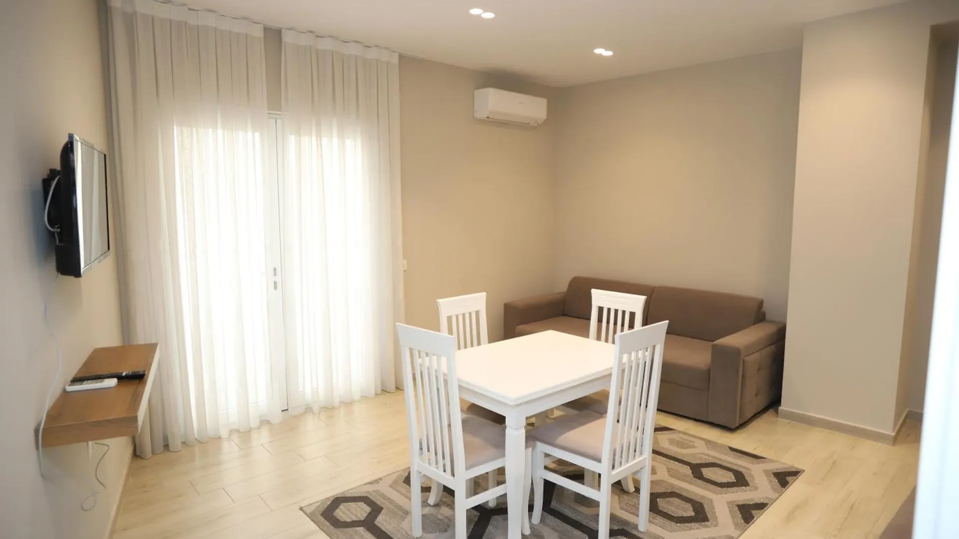 J&D Rooms Korce