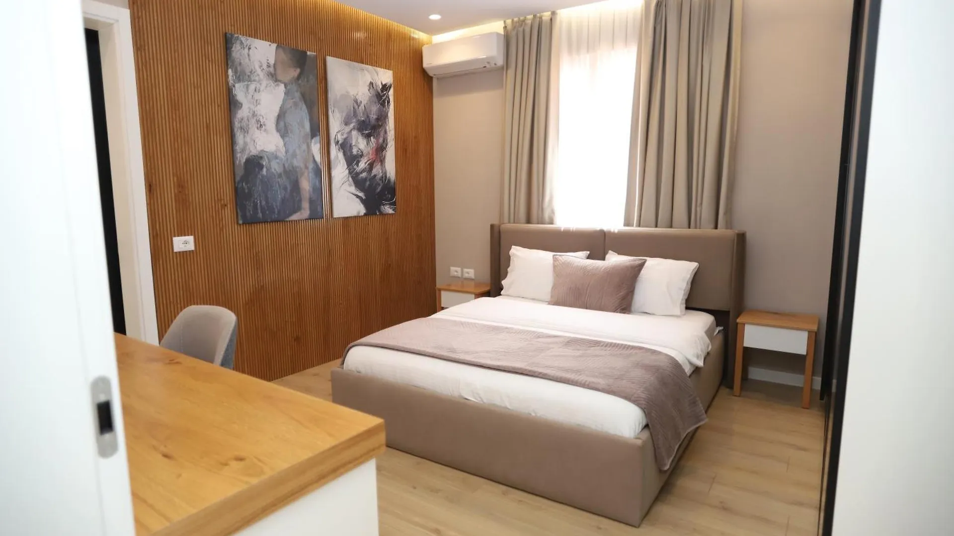 J&D Rooms Korce Penzion
