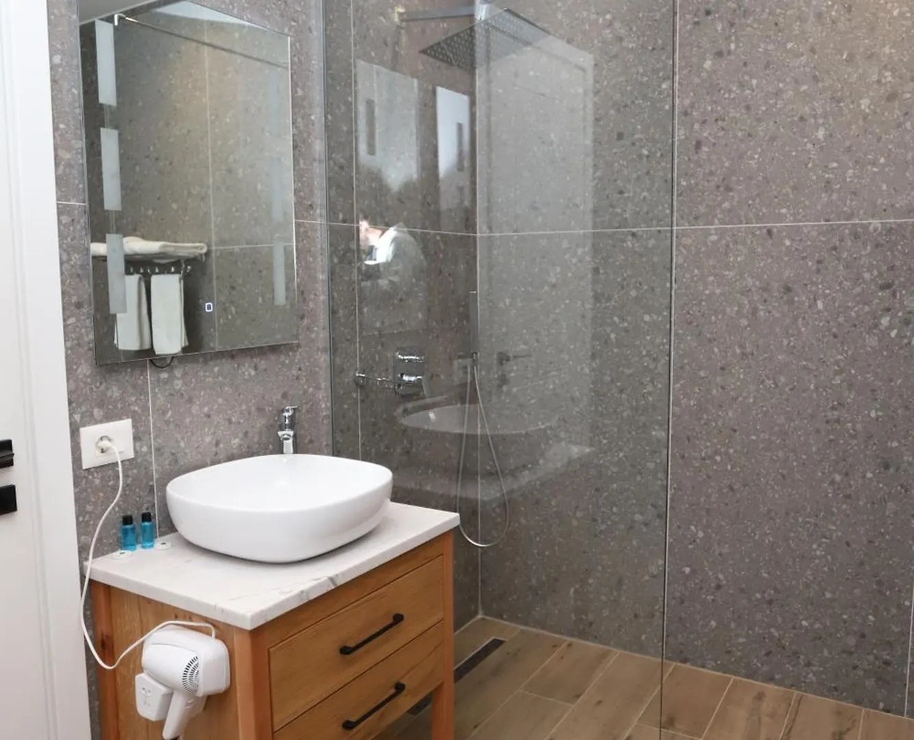 Penzion J&D Rooms Korce Albánie